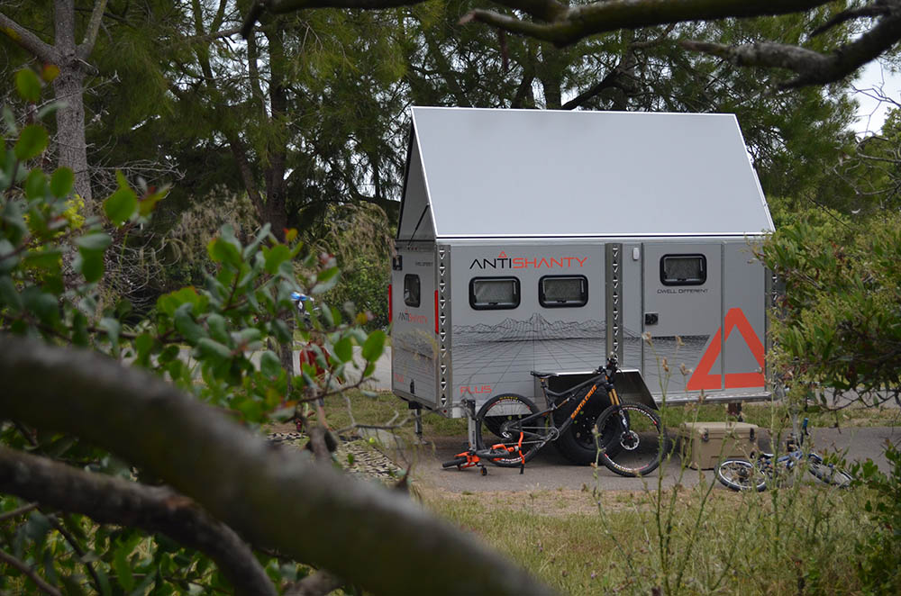 Mountain bike gear hauling trailer